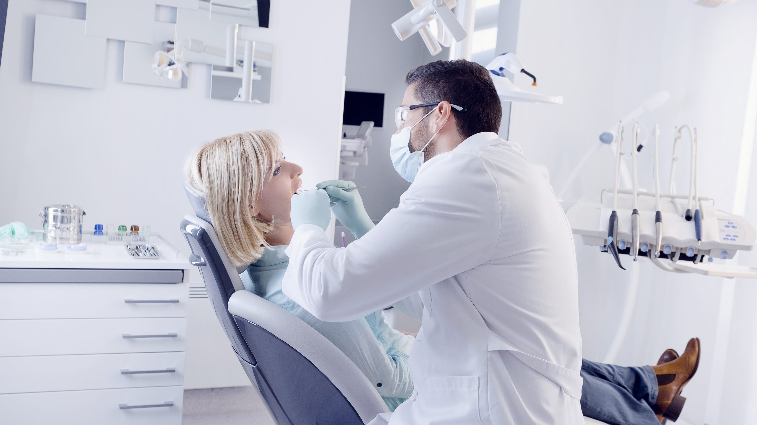 Dentist in Russellville, AL